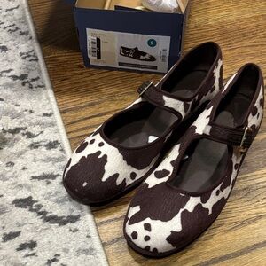 Universal Thread Cow Print Mary-Jane Style Flats